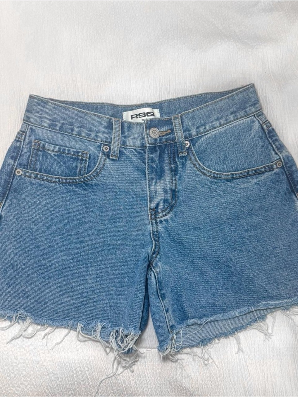 RSQ Embroidered Low Rise Baggy Midi Jean Shorts in Size 23”
